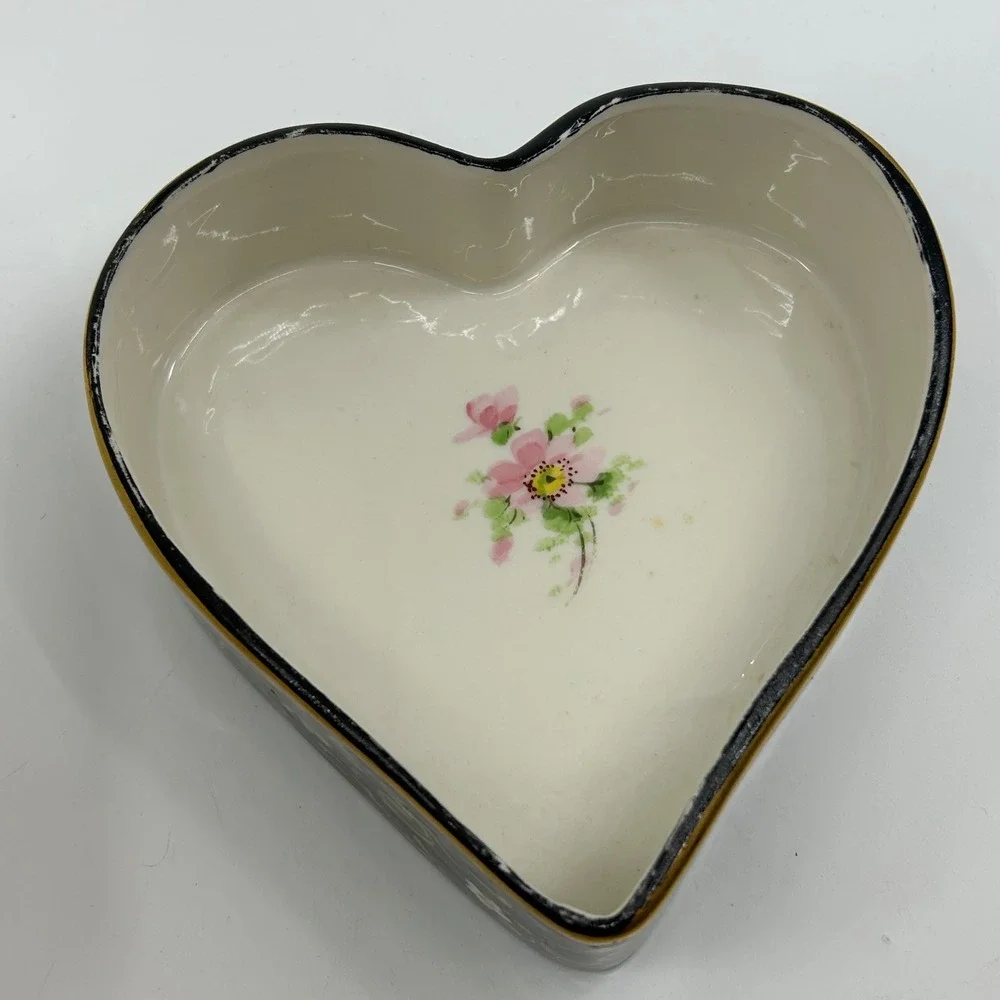 Vintage Handpainted Osborne Heart Box Trinket Box Gift Box Black Gold Floral